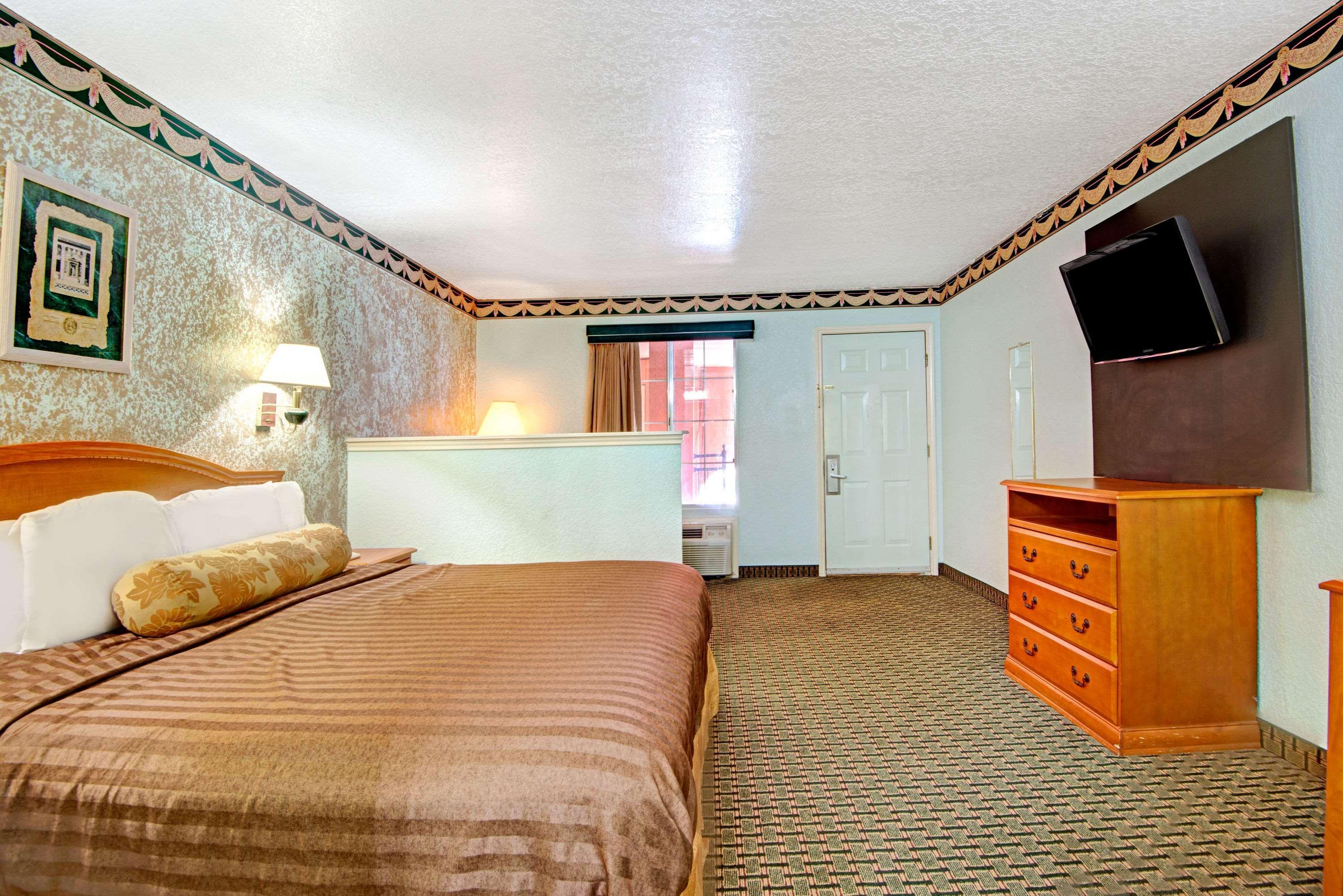 Econo Lodge Inn & Suites Near Lackland Afb San Antonio Dış mekan fotoğraf