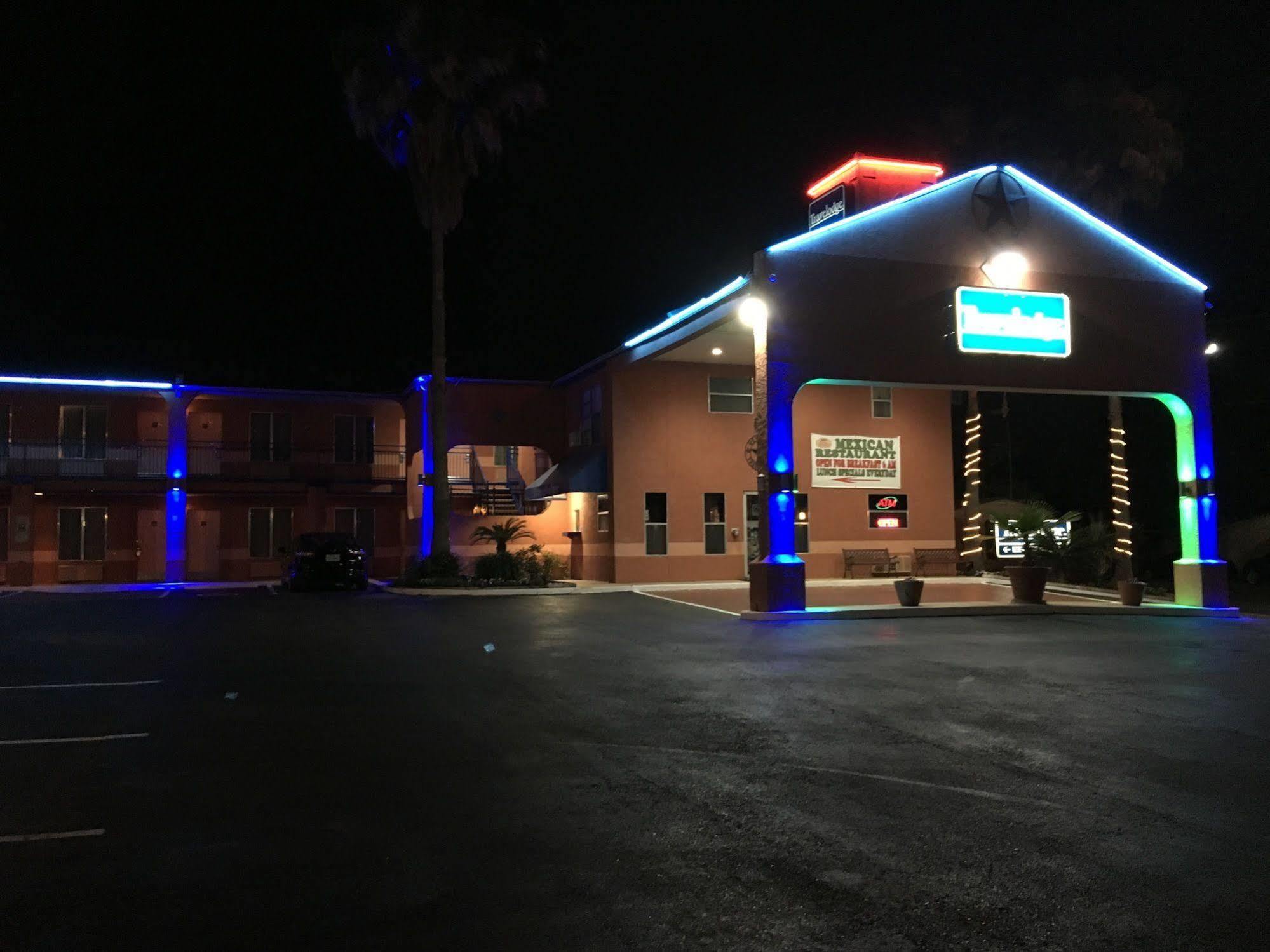 Econo Lodge Inn & Suites Near Lackland Afb San Antonio Dış mekan fotoğraf